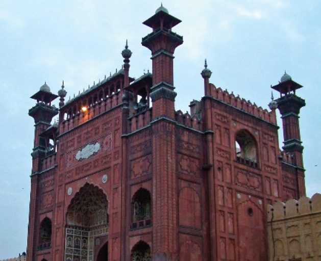 পাকিস্তানের লাহোরে ঐতিহাসিক বাদশাহী মসজিদ